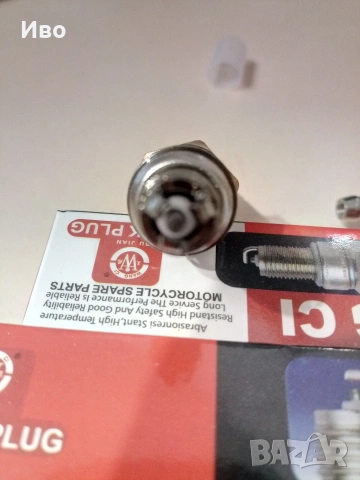 Нови 4бр.триполюсни горивни свещи за мотоциклет, снимка 5 - Части - 53244853