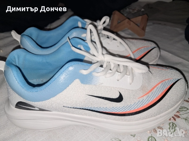 Обувки на Nike, снимка 4 - Маратонки - 52452680