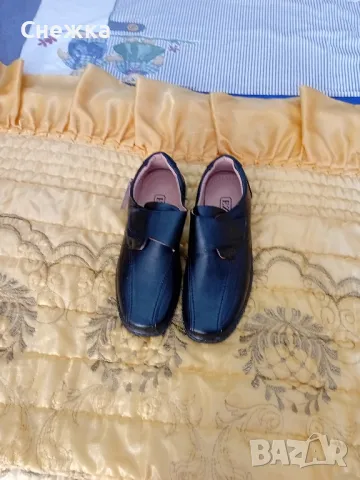 мъжки обувки  42 номер нови