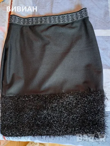 Черна пола, снимка 2 - Поли - 49138489