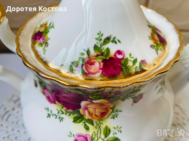 ROYAL ALBERT красив чайник от Англия от костен порцелан, снимка 3 - Антикварни и старинни предмети - 53301023