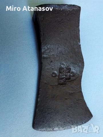 Стара немска ръчно кована брадва