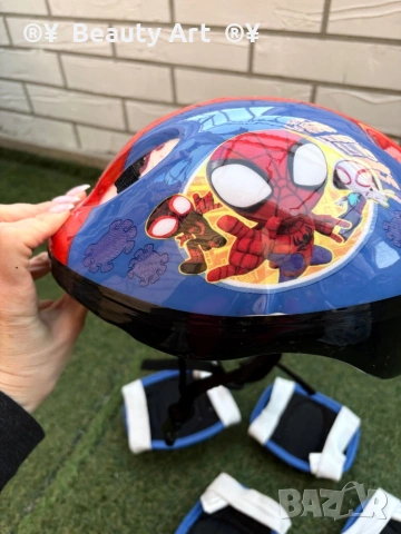 Каска и наколенки/подлакътници Спайдермен, снимка 2 - Аксесоари за велосипеди - 53849725