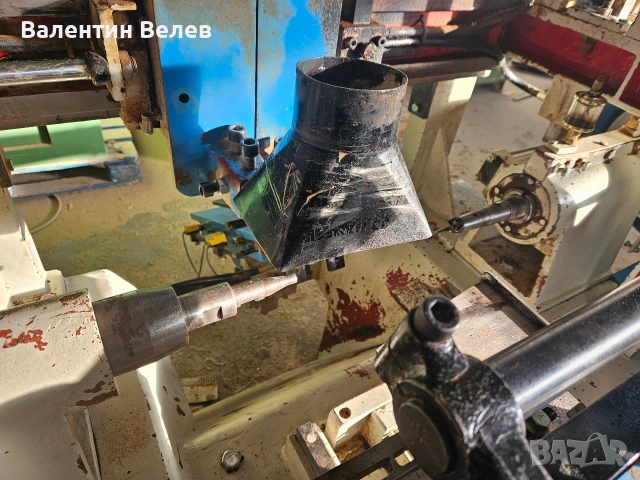 Автоматичен копирен струг за дървени крачета,година 2012,пълен автмат, снимка 5 - Други машини и части - 53652277