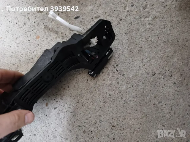 Комплект задна дясна брава за тойота авенсис т27 , снимка 11 - Части - 49107917