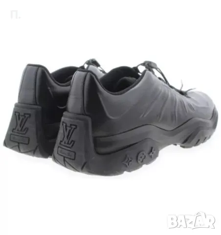 Louis Vuitton 42 номер оригинални, снимка 2 - Маратонки - 48900264