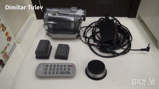 CANON DIGITAL VIDEO CAMCORDER PAL MVX350i, снимка 11 - Камери - 53840643