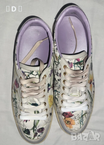 GUCCI FLORA оригинални маратонки № 38,5, снимка 2 - Маратонки - 53523430
