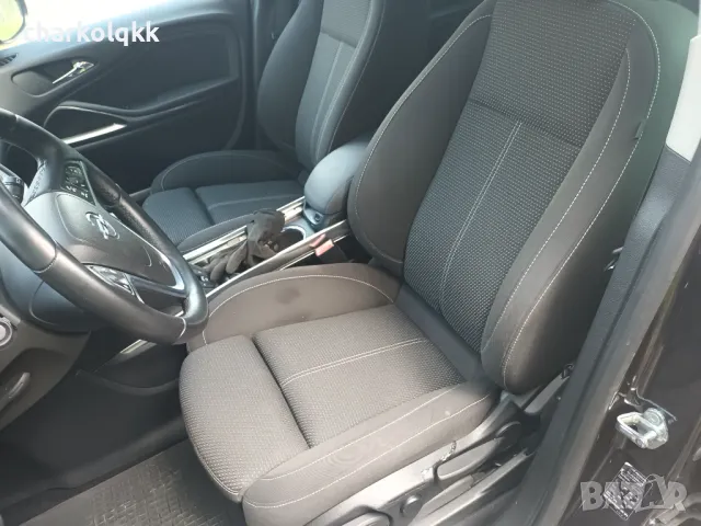 Продавам опел зафира 2.0дизел на части, снимка 9 - Автомобили и джипове - 49875492