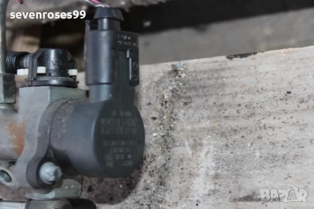 Горивна рейка Мерцедес E320 CDI W210 S210 Mercedes 1999 А6130700095, снимка 6 - Части - 47985506