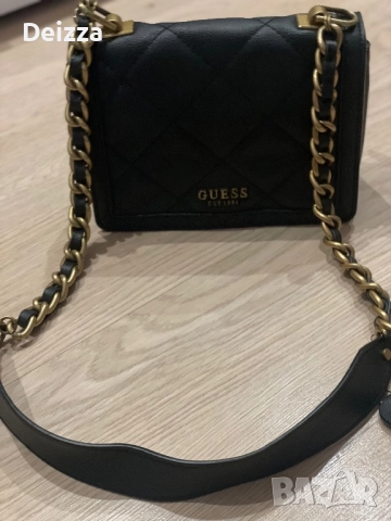 Оригинална чанта на Guess, снимка 6 - Чанти - 48421482