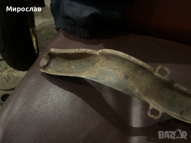 Предпазна ламарина за Бмв Е30, снимка 4 - Части - 53457854