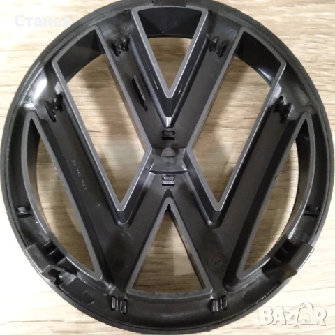 Продавам нова, матирана предна емблема за Golf 6, golf6 MK6, GTI, снимка 2 - Аксесоари и консумативи - 51107774