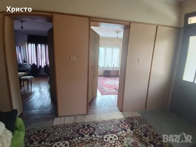 Продавам къща с двор в троянския балкан, снимка 13 - Къщи - 55849552