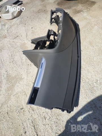 Арматурно сиво табло от ляв волан за Ауди А6 ц6 4ф Audi A6 c6 4f, снимка 2 - Части - 51005969