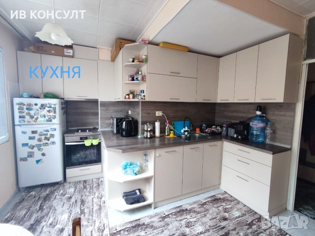 Продавам многостаен апартамент в Железник-Запад, снимка 4 - Апартаменти - 52404582