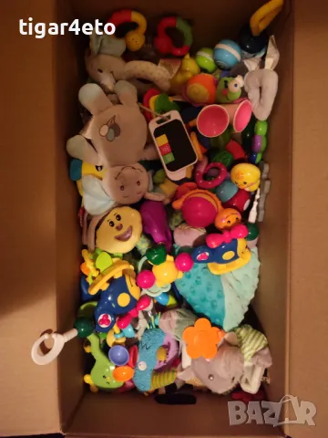 Бебешки играчки , снимка 2 - Дрънкалки и чесалки - 47869319