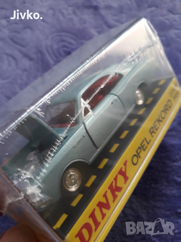 Opel Record 1.43 Coupe 1900 Dinky Toys Top Diecast , снимка 4 - Колекции - 36258085