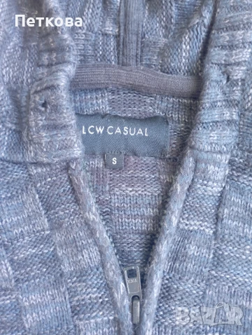 Почти нова мъжка жилетка с качулка , снимка 4 - Пуловери - 50497316