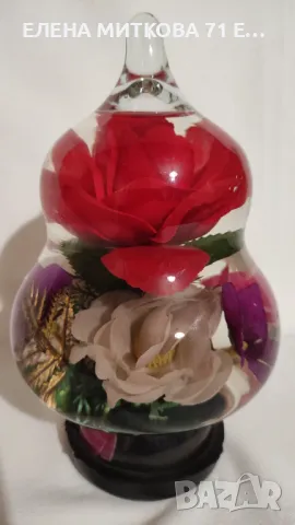 Прекрасен жив букет от цветя в стъкленица и течност, снимка 2 - Декорация за дома - 49521520