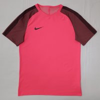 Nike DRI-FIT Tee оригинална тениска M Найк спортна фланелка фитнес, снимка 1 - Спортни дрехи, екипи - 42479456