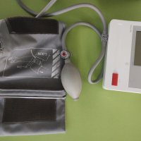 Електронен апарат за кръвно налягане Philips, снимка 8 - Друга електроника - 40921148
