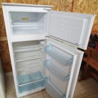 Хладилник с фризер за вграждане BEKO с обем 250 литра, снимка 1 - Хладилници - 40937892