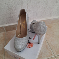 Обувки на ток, снимка 3 - Дамски елегантни обувки - 44634800