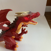 Робо-дракон Zuru. Ходеща играчка, със светещи очи и звук., снимка 2 - Колекции - 44748913