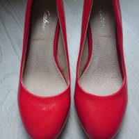 Елегантни дамски обувки с ток, снимка 2 - Дамски обувки на ток - 41646258