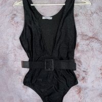 Нов цял черен  бански костюм s размер  с колан , снимка 4 - Бански костюми - 41322728