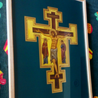Икона Разпятие Христово - Цар на славата, репродукция с рамка и стъкло, снимка 3 - Икони - 36313833