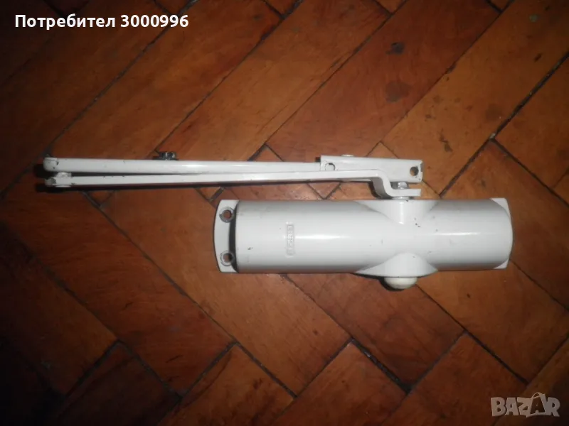 Продавам  автомат  за  входна  врата  ., снимка 1