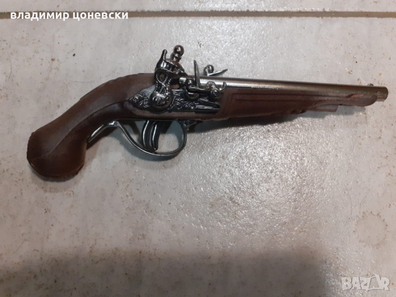 Красив кремъчен пистолет,пищов,оръжие, снимка 1