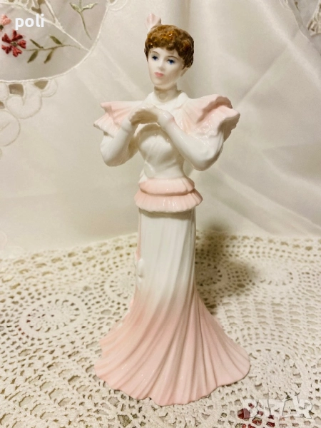 порцеланова статуетка , снимка 1