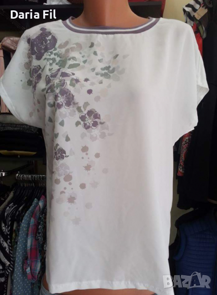 Бяла блуза с щампа теменужени цветенца , снимка 1
