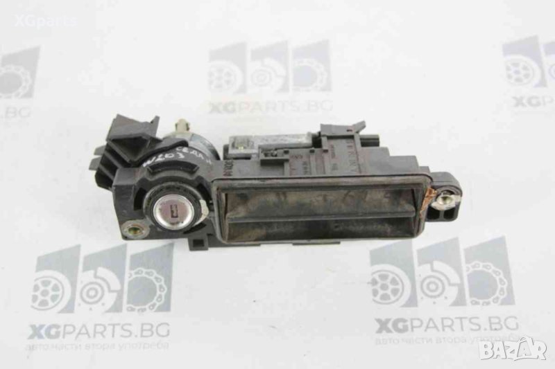 Дръжка багажна врата за Mercedes C-class W203 (1993-2000) седан, снимка 1