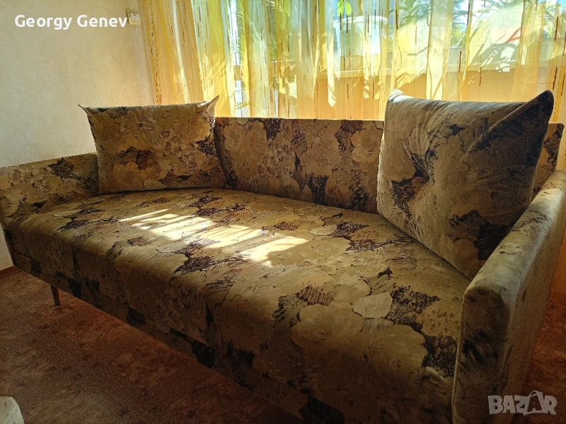 Продавам тапицирани легла + ПОДАРЪК., снимка 1