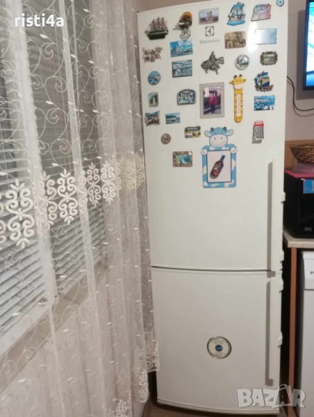 Хладилник с долен фризер Electrolux , снимка 1