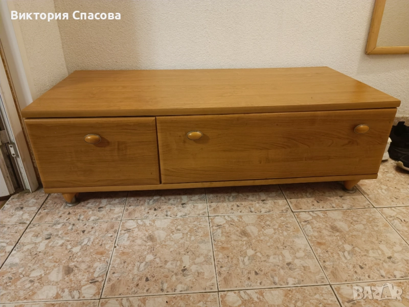 Шкаф с място за съхранение , снимка 1