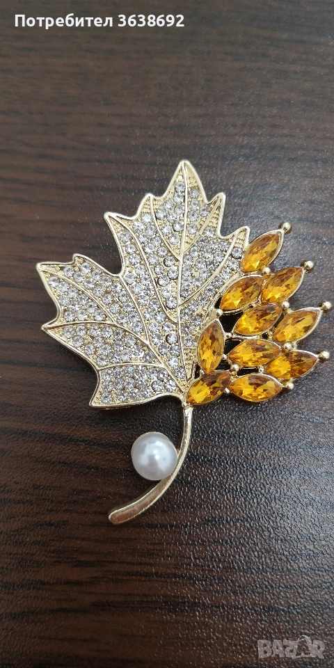 Брошка кленов лист, снимка 1