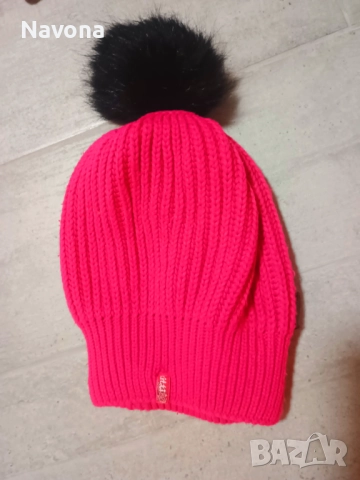 Шапки и ушанки , снимка 4 - Шапки, шалове и ръкавици - 52565327