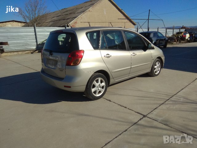Toyota Corolla verso 2.0D-4D 116кс 2003г   на  ЧАСТИ, снимка 9 - Автомобили и джипове - 35778491