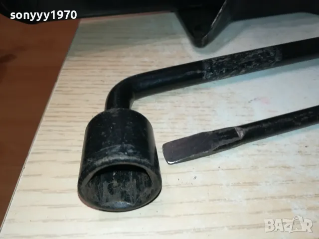 NISSAN-ОРИГИНАЛЕН КРИК С ВЪРТОК И КЛЮЧ 21ММ-ВНОС SWISS 1101251946, снимка 12 - Аксесоари и консумативи - 48644632