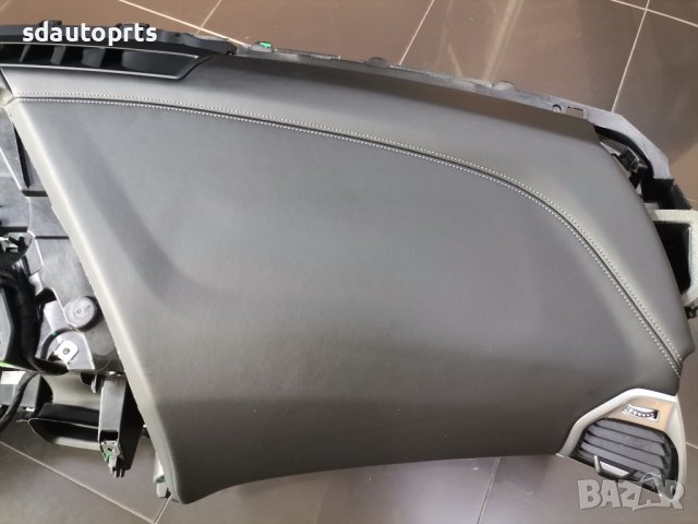 Арматурно Табло BMW 8 G14 G15 G16 Черна Гладка Merino Кожа HUD БМВ - A50, снимка 16 - Части - 41333936