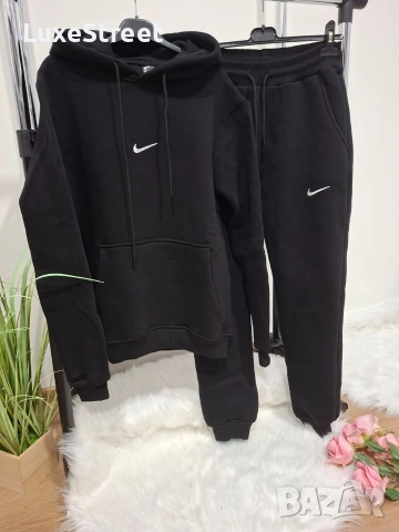 Дамски Ватирани Комплекти ⚜️ Nike 