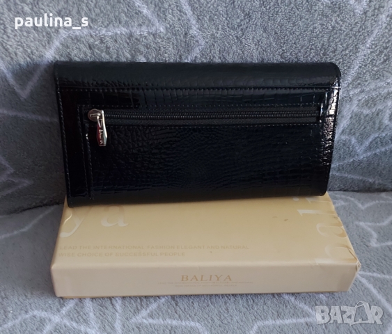 Естествена кожа / Луксозен и ергономичен дамски портфейл от естествен лак в кроко принт / черен , снимка 3 - Портфейли, портмонета - 36076275