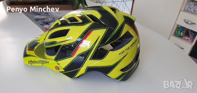 Каска  Troy Lee "М", снимка 4 - Аксесоари за велосипеди - 44493859