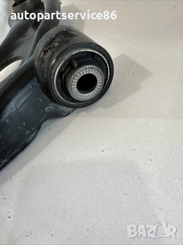 Долен преден ляв носач на окачване за Peugeot 3008 1.2T (2022) 9813852, снимка 3 - Части - 53595961