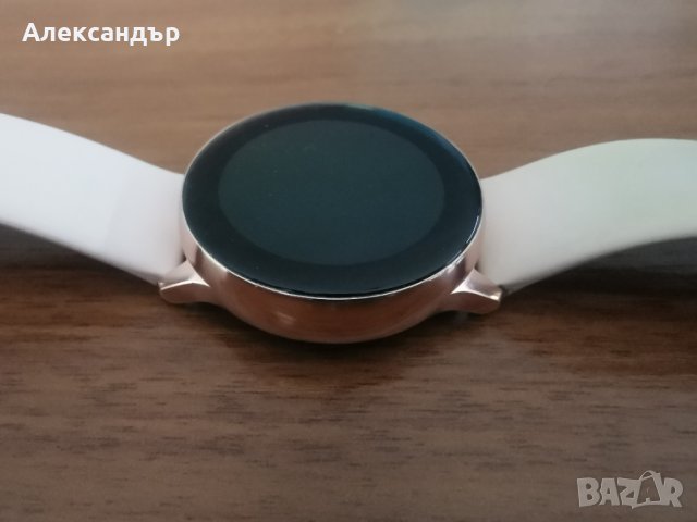 [ТОП] Samsung galaxy watch active 2 дамски + две метални каишки бонус, снимка 3 - Смарт часовници - 39151212